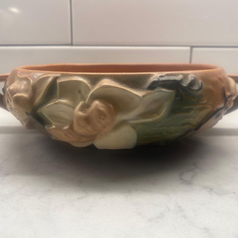 Roseville Pottery #447-6  Brown Terra Cotta 2 handled Magnolia Bowl, 194…